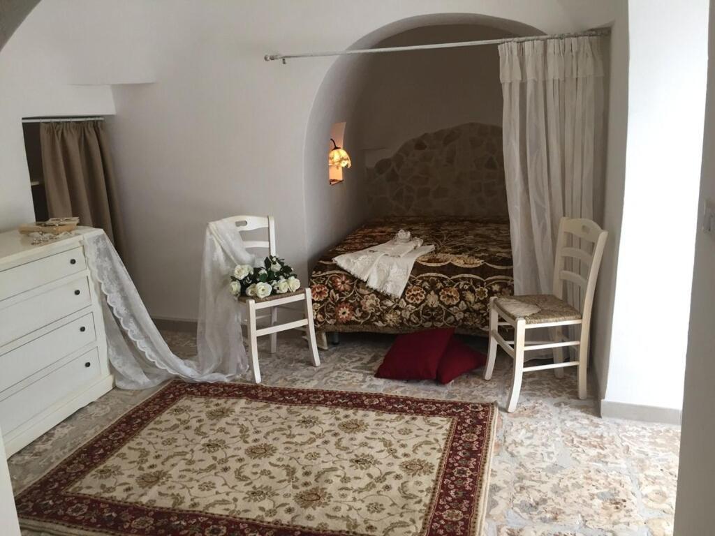Chateaux Des Trulli San Michele Salentino Exterior foto